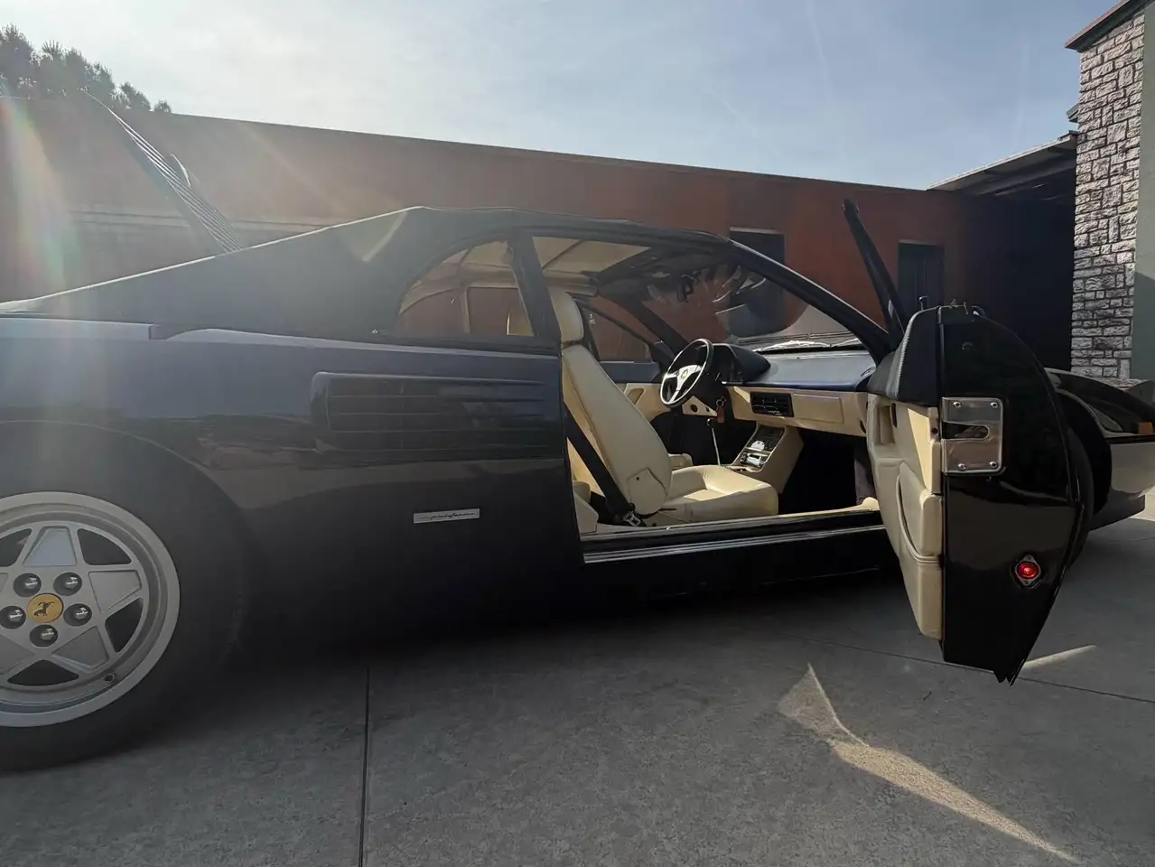Ferrari Mondial 3.4, foto 12