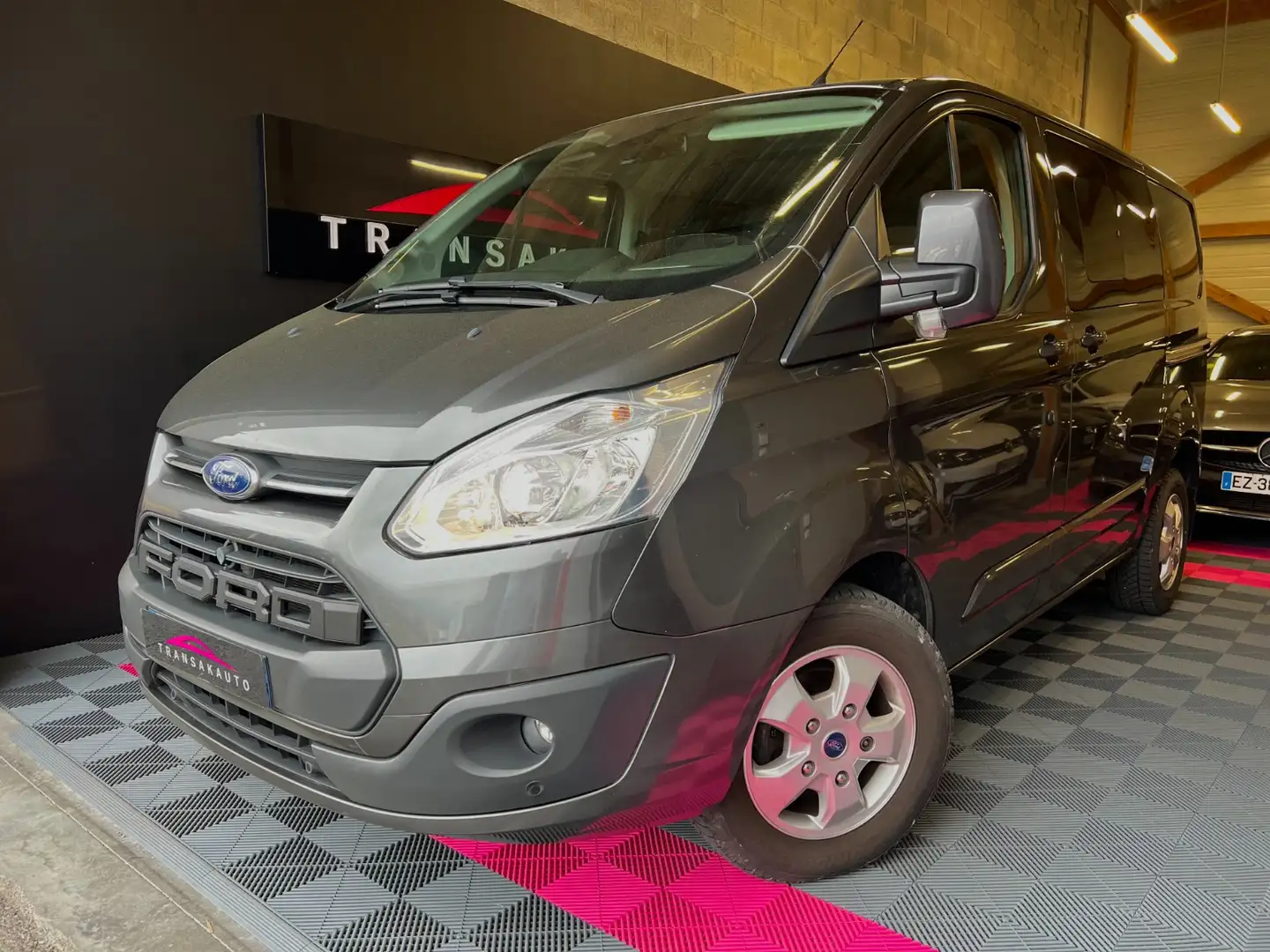 Ford Transit Custom LIMITED Gris - 1