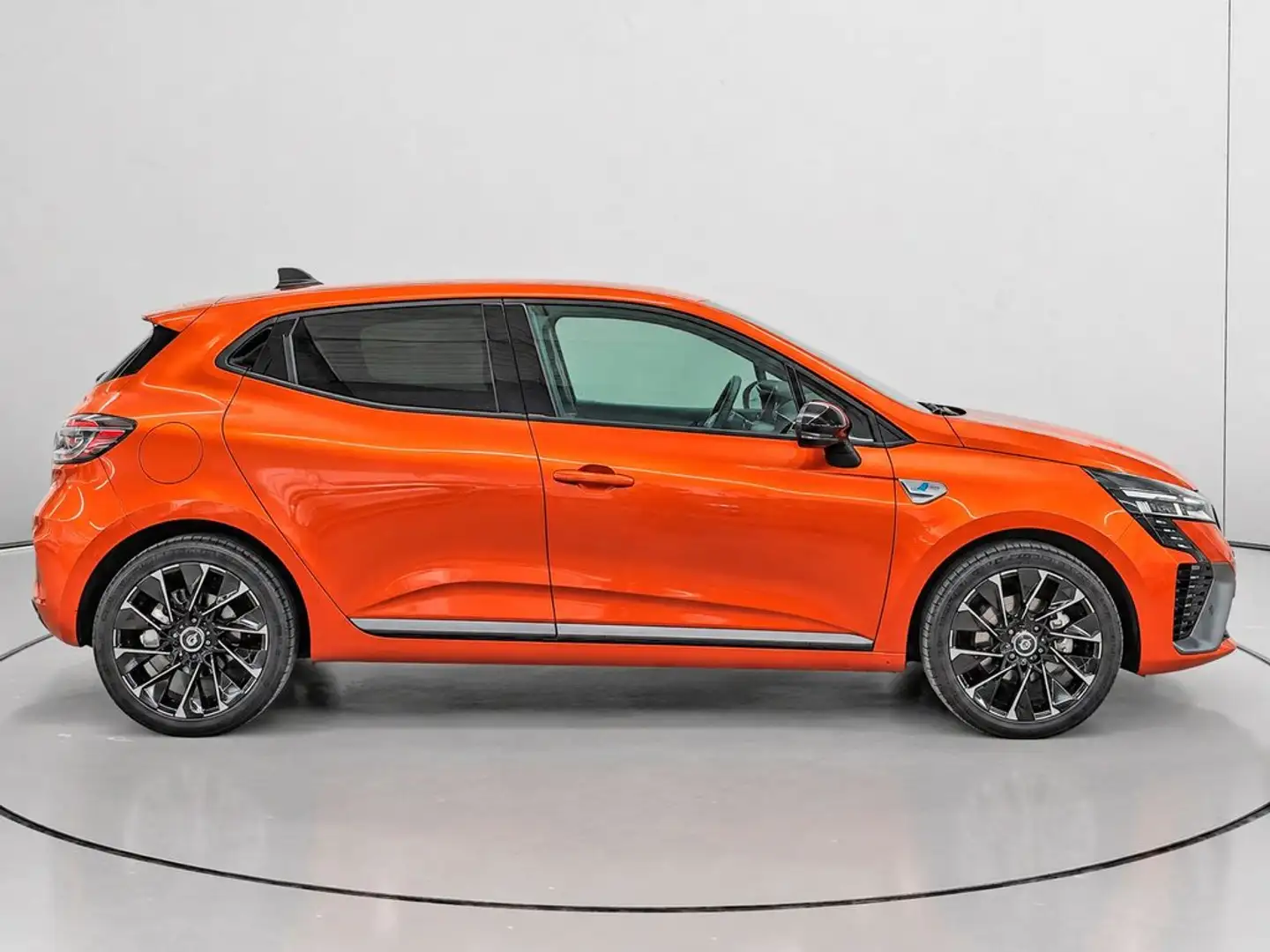 Renault Clio E-TECH Full Hybrid Esprit Alpine 105kW Naranja - 2