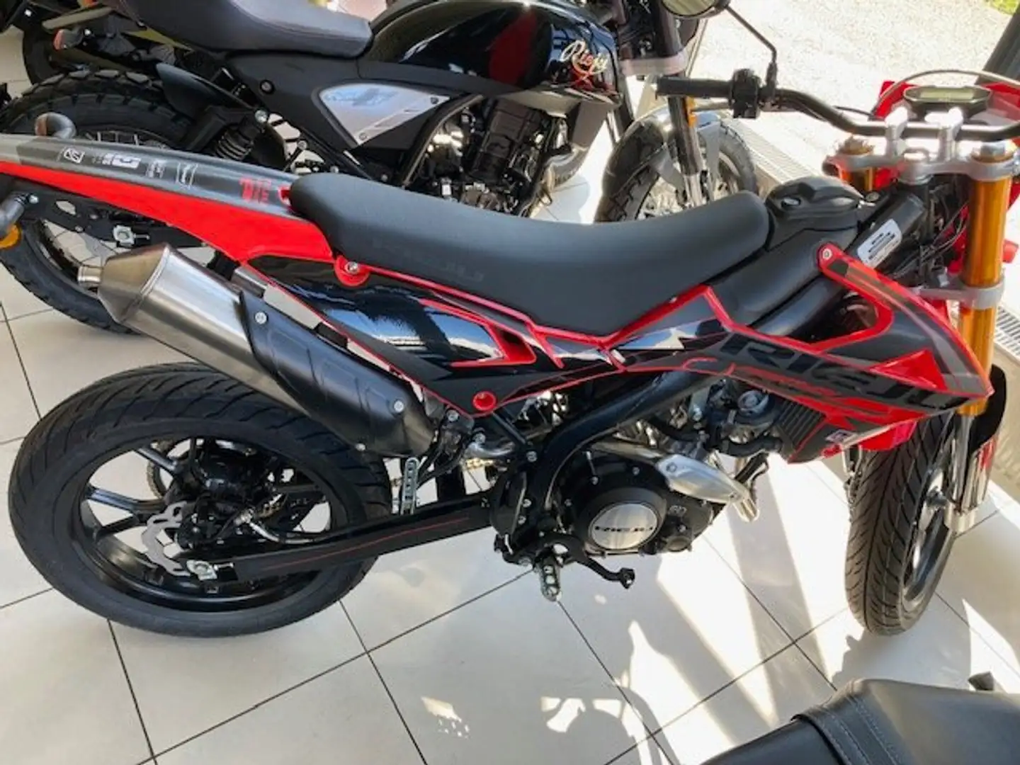 Rieju Marathon Supermoto 125i Negru - 1