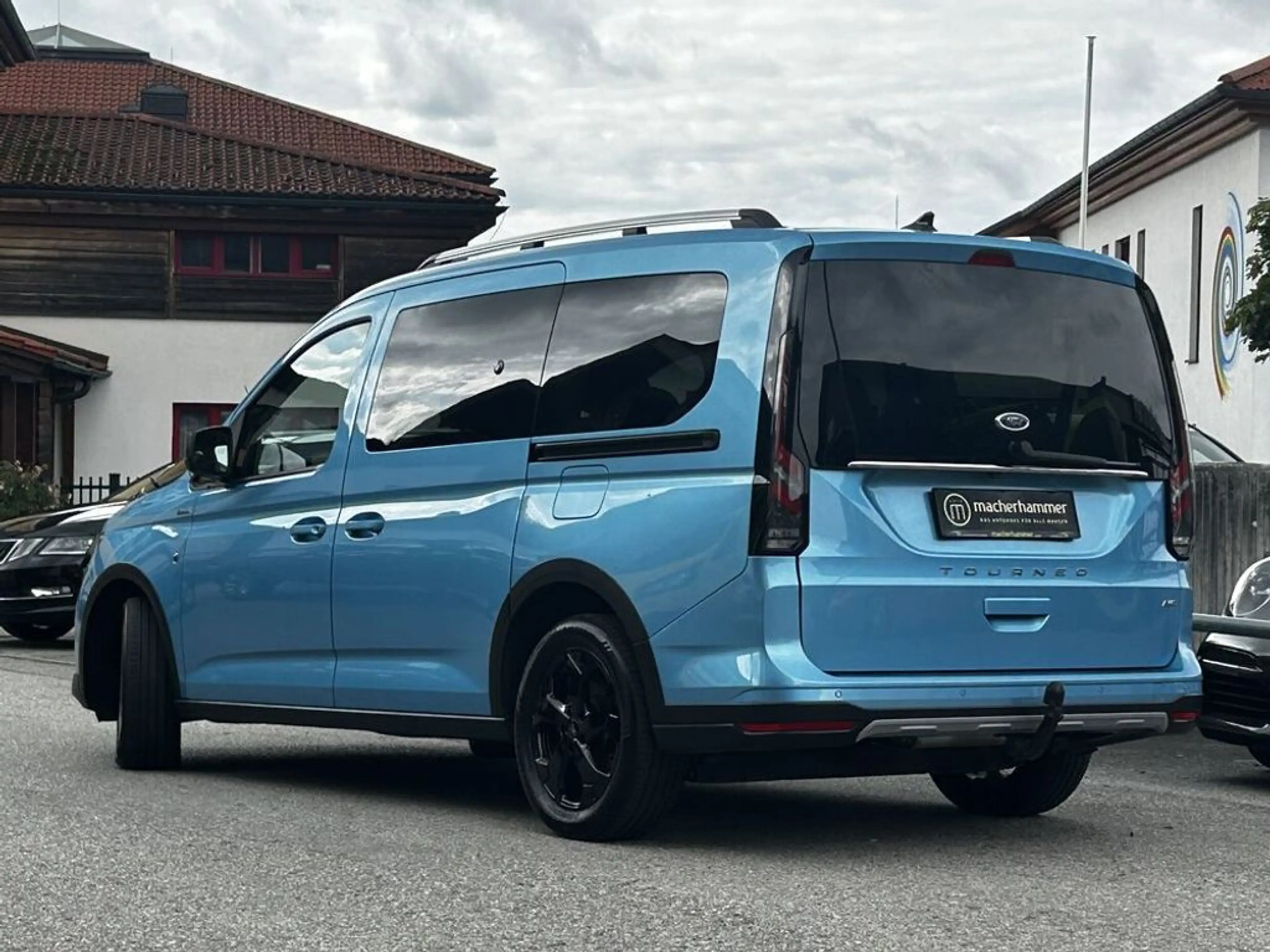 Ford Tourneo Connect Active AWD *7-SITZER*PANO*AHK*17'' — photo 3