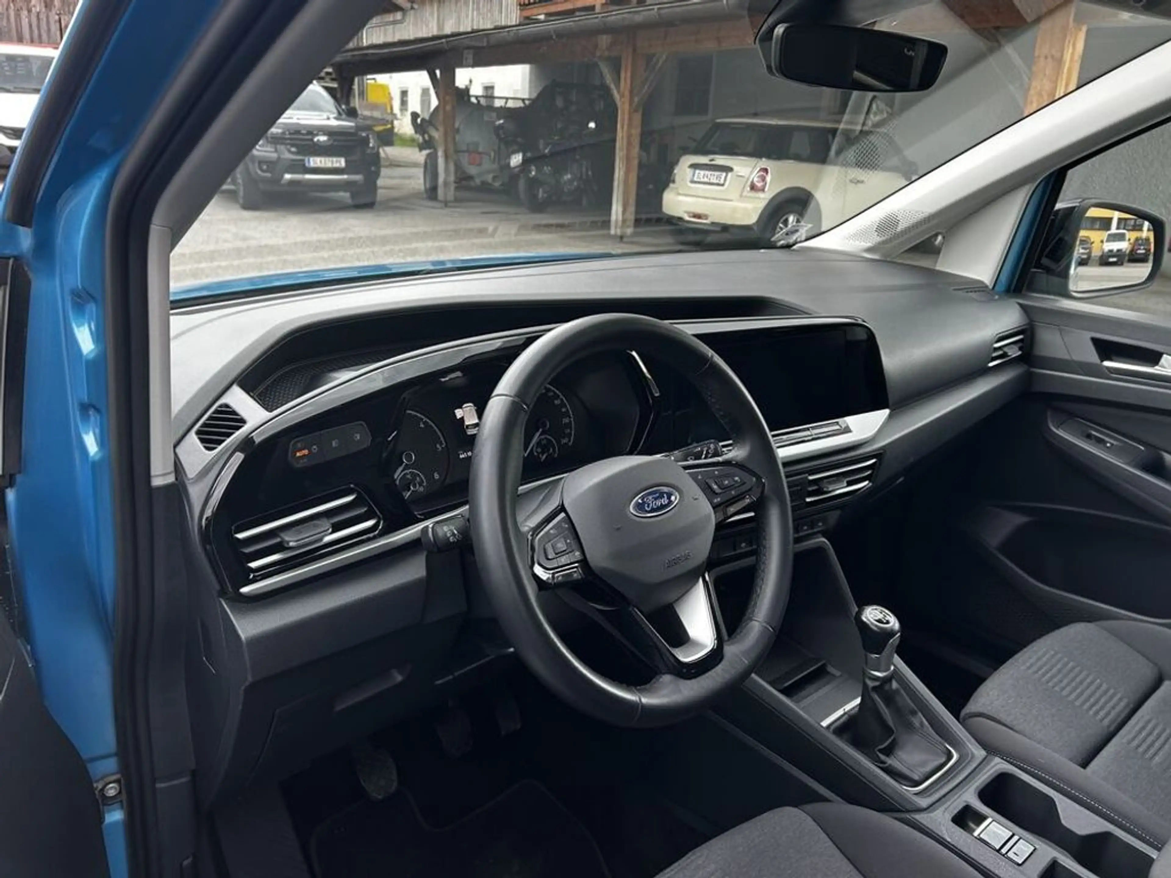Ford Tourneo Connect Active AWD *7-SITZER*PANO*AHK*17'' — photo 7