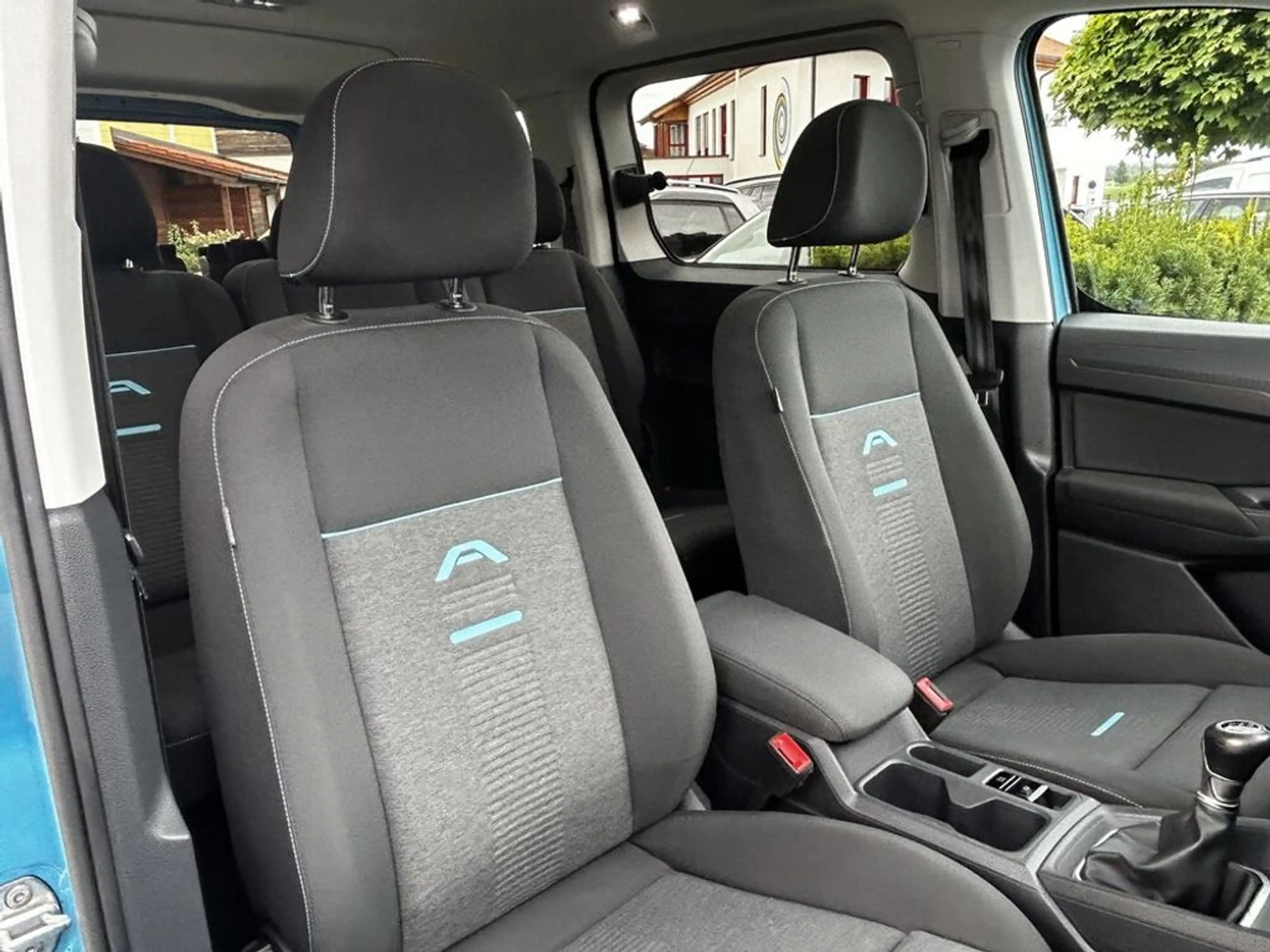 Ford Tourneo Connect Active AWD *7-SITZER*PANO*AHK*17'' — photo 10