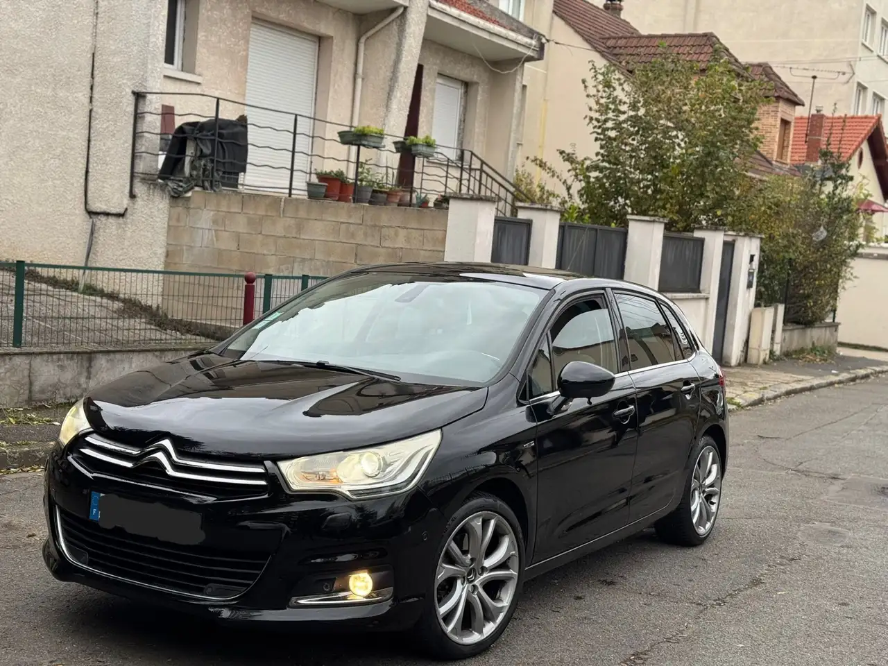 Citroen C4 HDi 150 Exclusive +