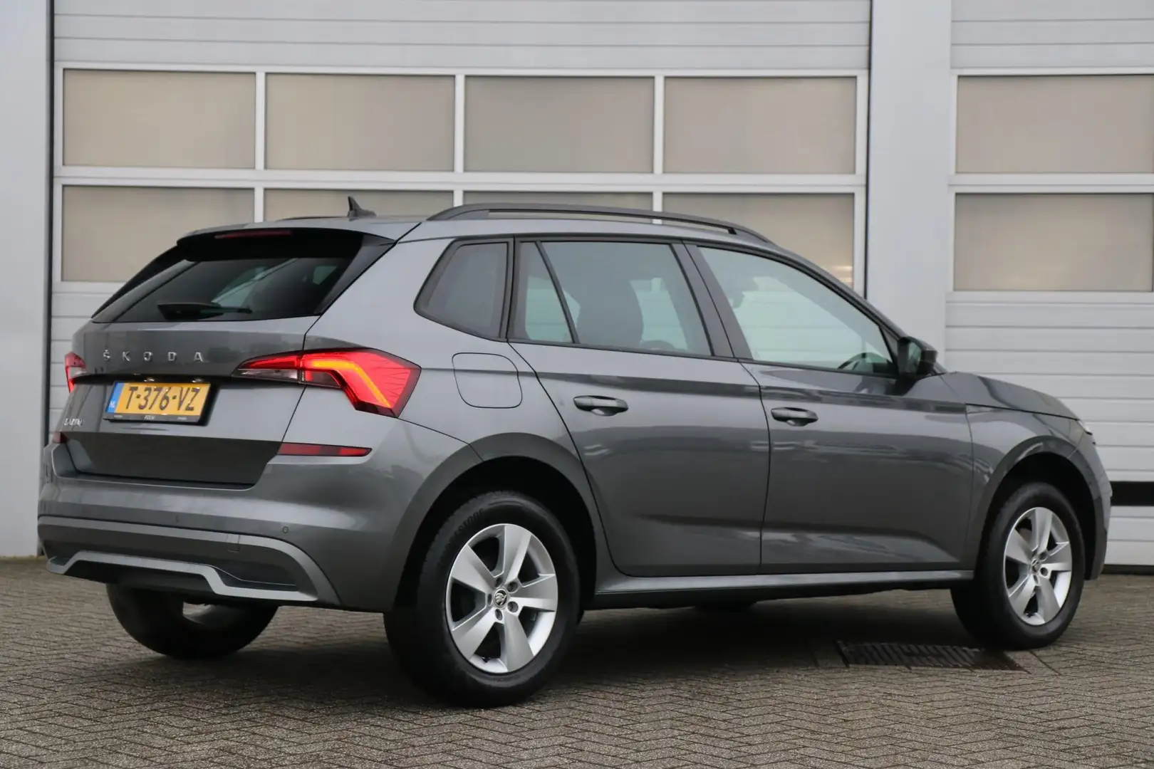 Skoda Kamiq 1.0 TSI 110pk Ambition | Smartlink | Airco | Parke Gris - 2