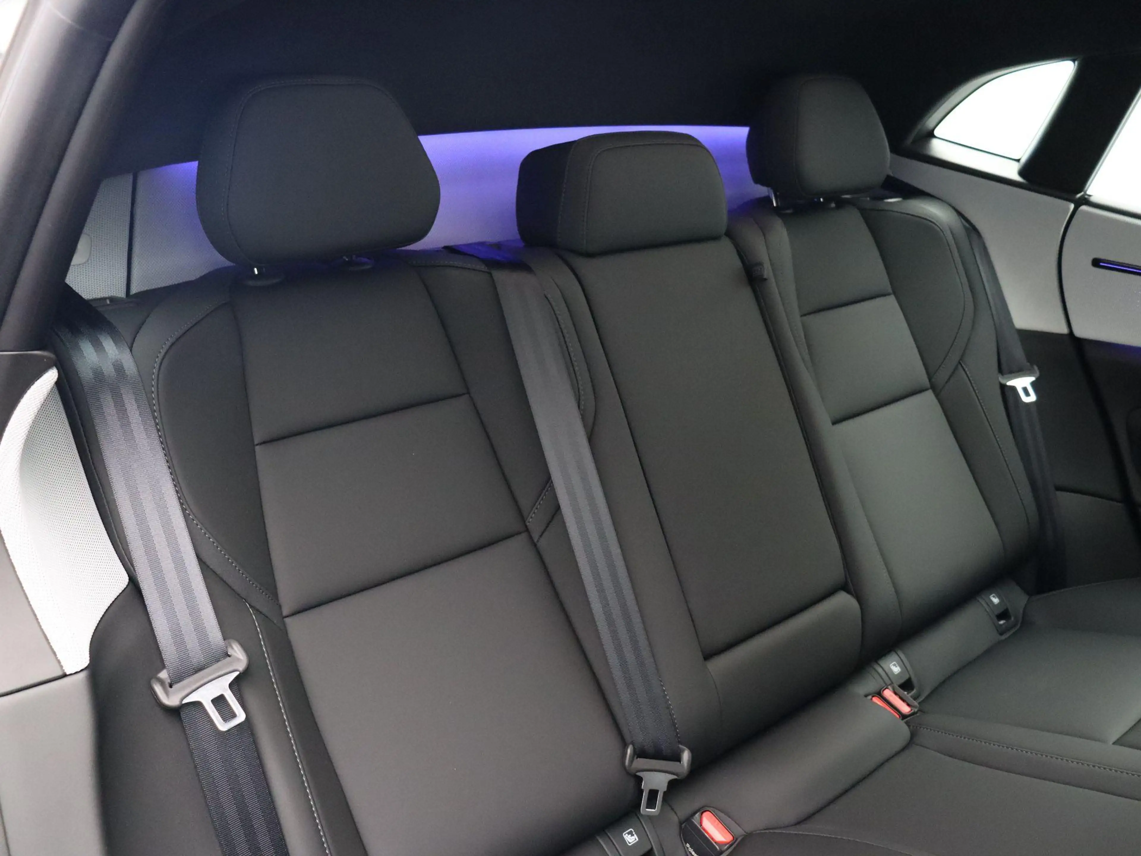 Polestar 4 Long Range Single motor 100 kWh | Pilot Pack | Plu — photo 9