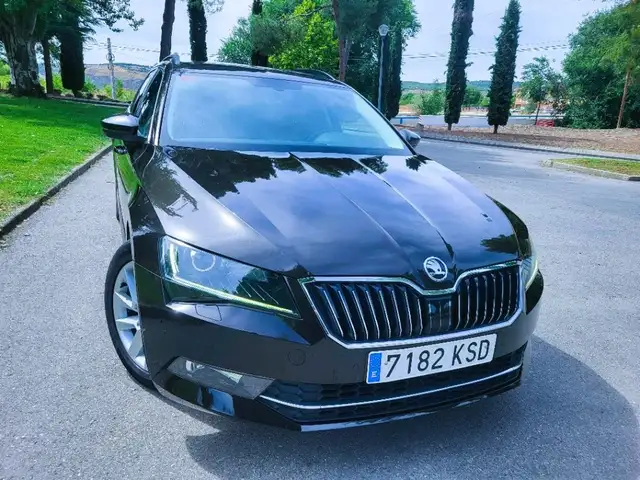 Skoda Superb Combi 2.0TDI Ambition DSG6 110kW