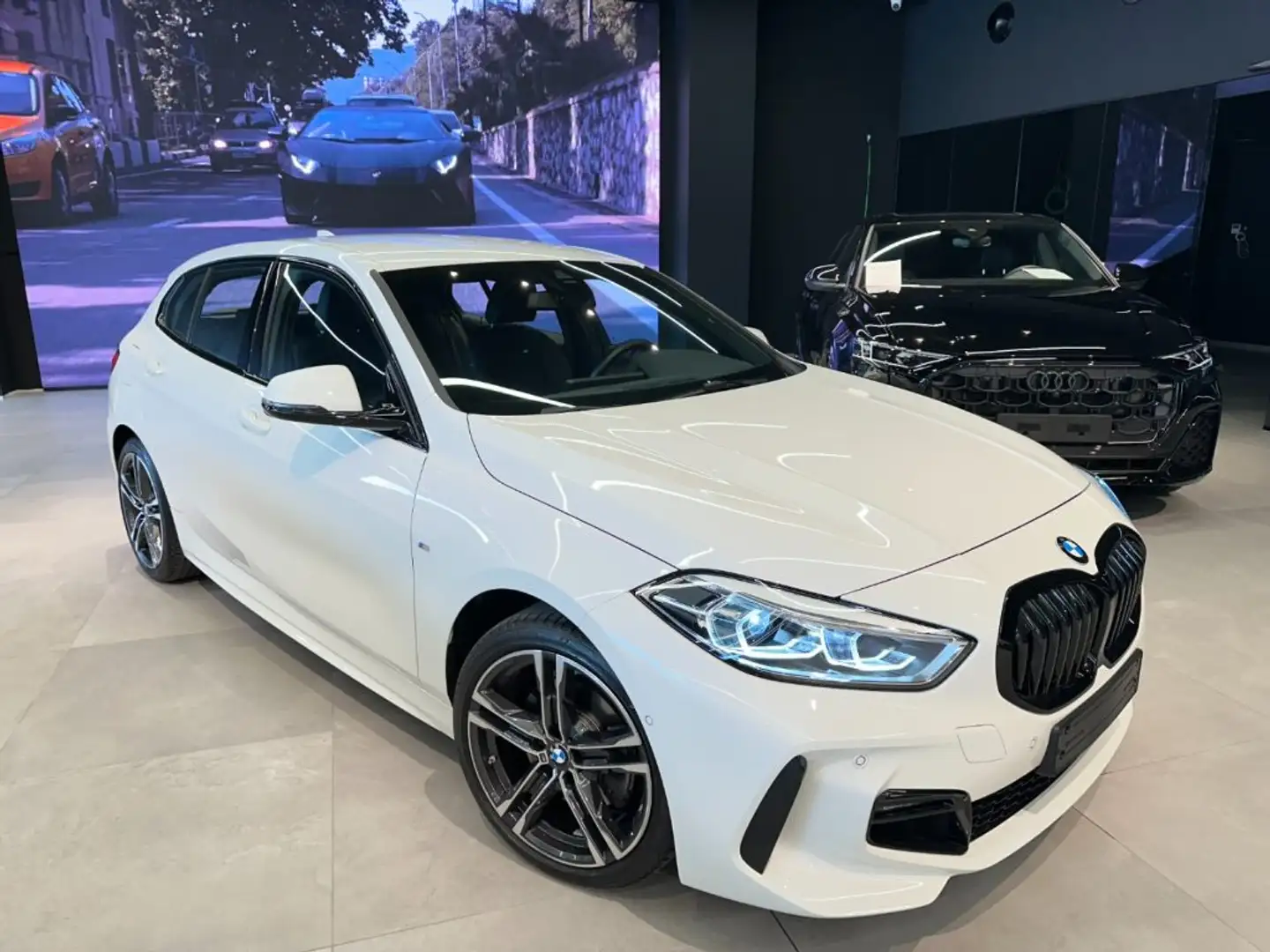 BMW 118 i 5p. Msport - Navi - Gancio Traino Bianco - 1