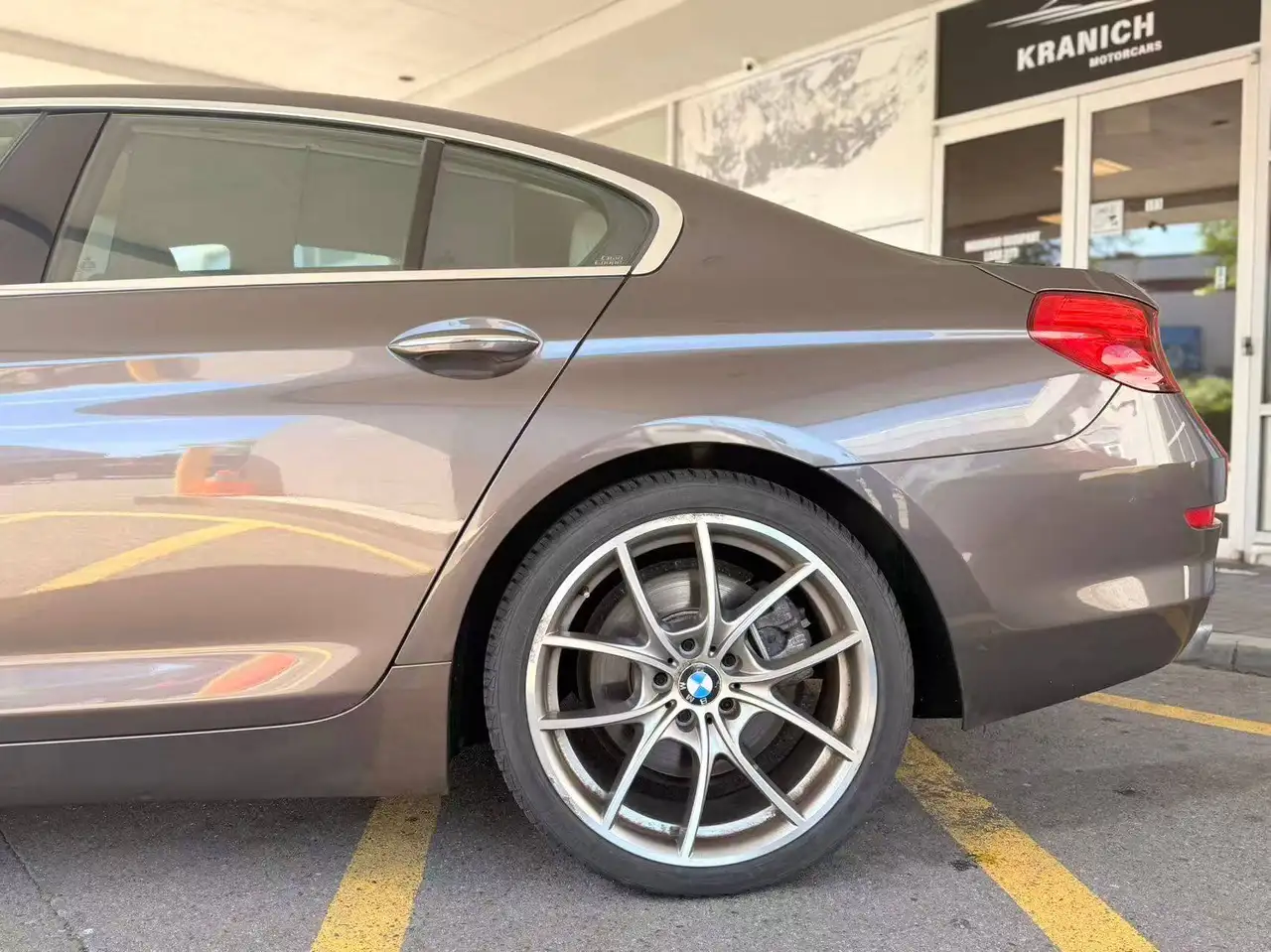 BMW 6 Series снимка BMW 6 Series