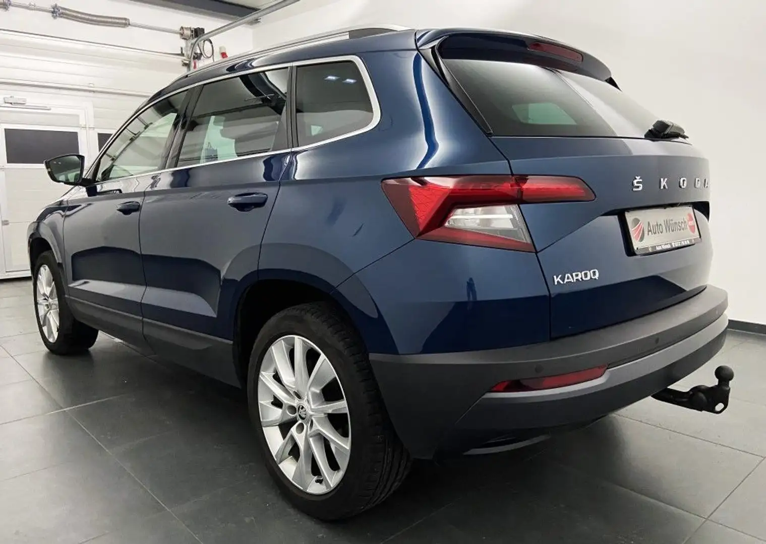 Skoda Karoq 1.5 TSI ACT DSG Style ACC#LED#R-Kamera#AHK Blau - 2