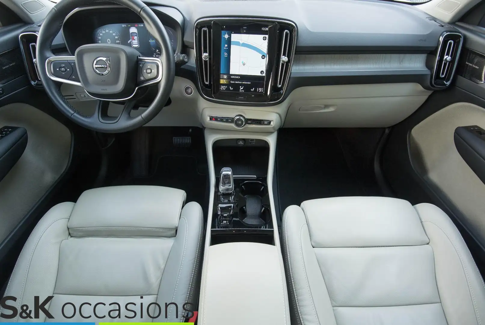 Volvo XC40 1.5 T4 Recharge Inscription 360cam HarmanKardon Le Rouge - 2