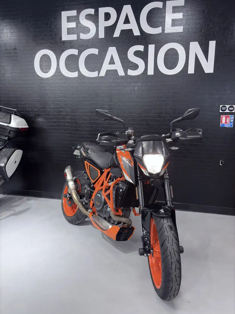 KTM 690 Duke Noir - 1