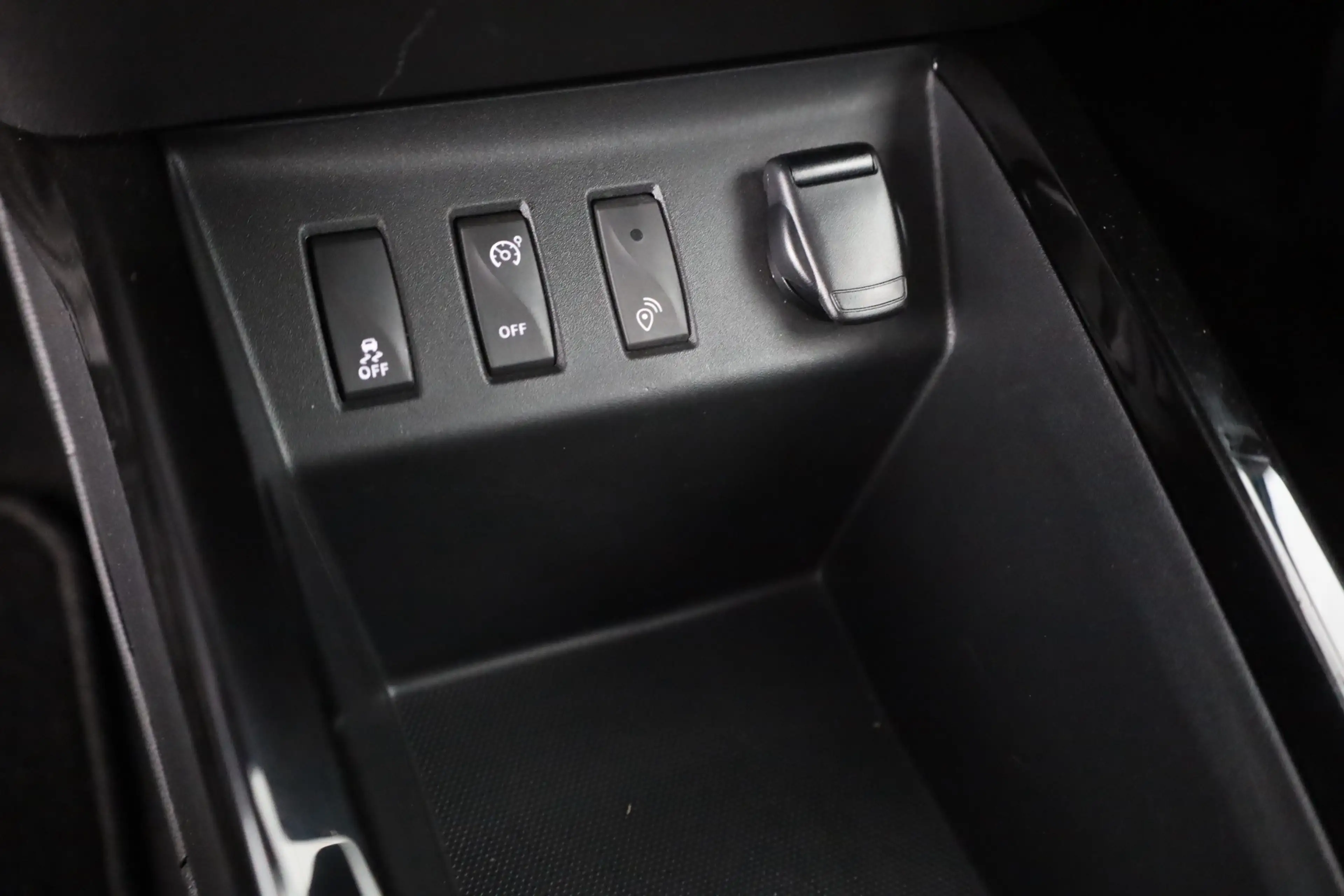 Dacia Spring Electric Essential Teilleder Tempomat USB — photo 13