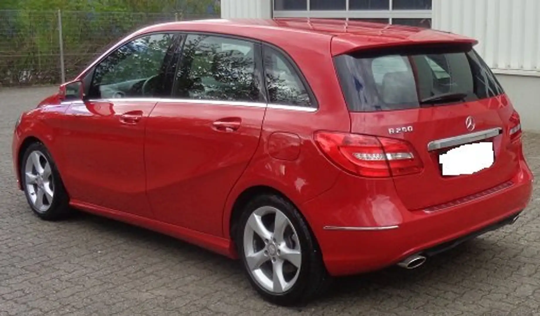 Mercedes-Benz B 250 B 250 7G-DCT Urban*AHK*Xenon*Navi*Park-Asisst*PDC+ Rojo - 2