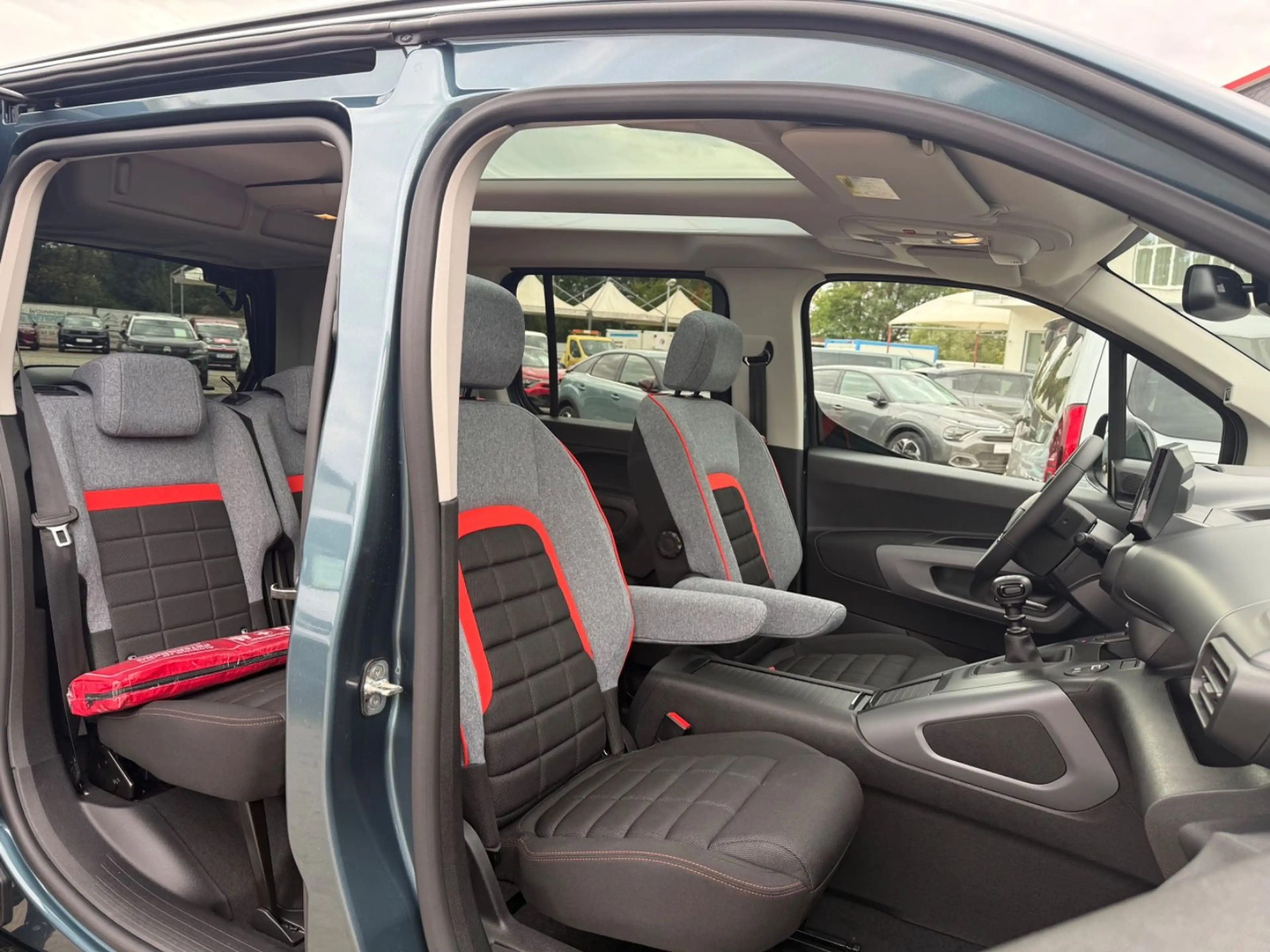 Citroen Berlingo XTR Max M *PANO*SHZ* — photo 14