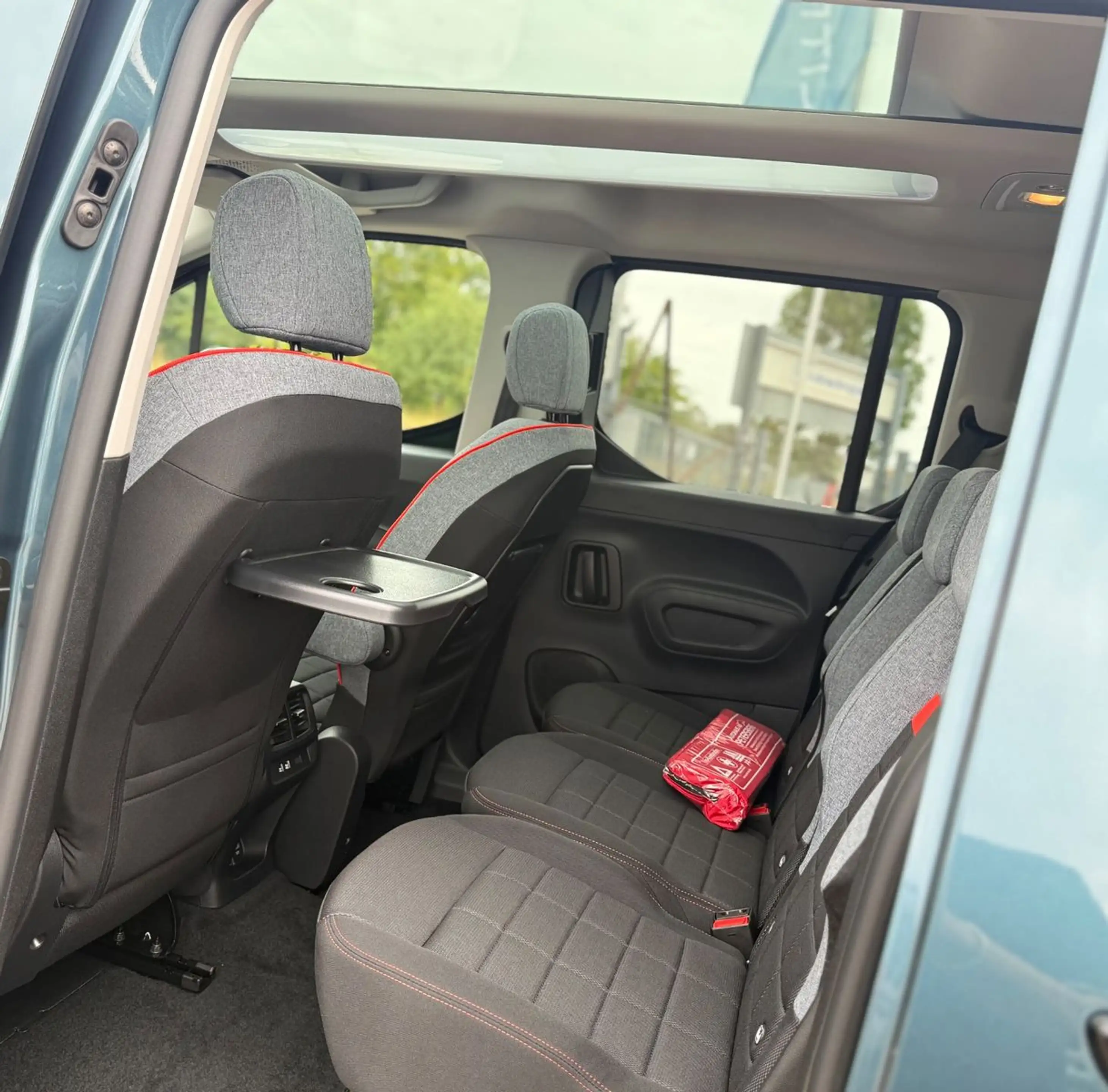 Citroen Berlingo XTR Max M *PANO*SHZ* — photo 15