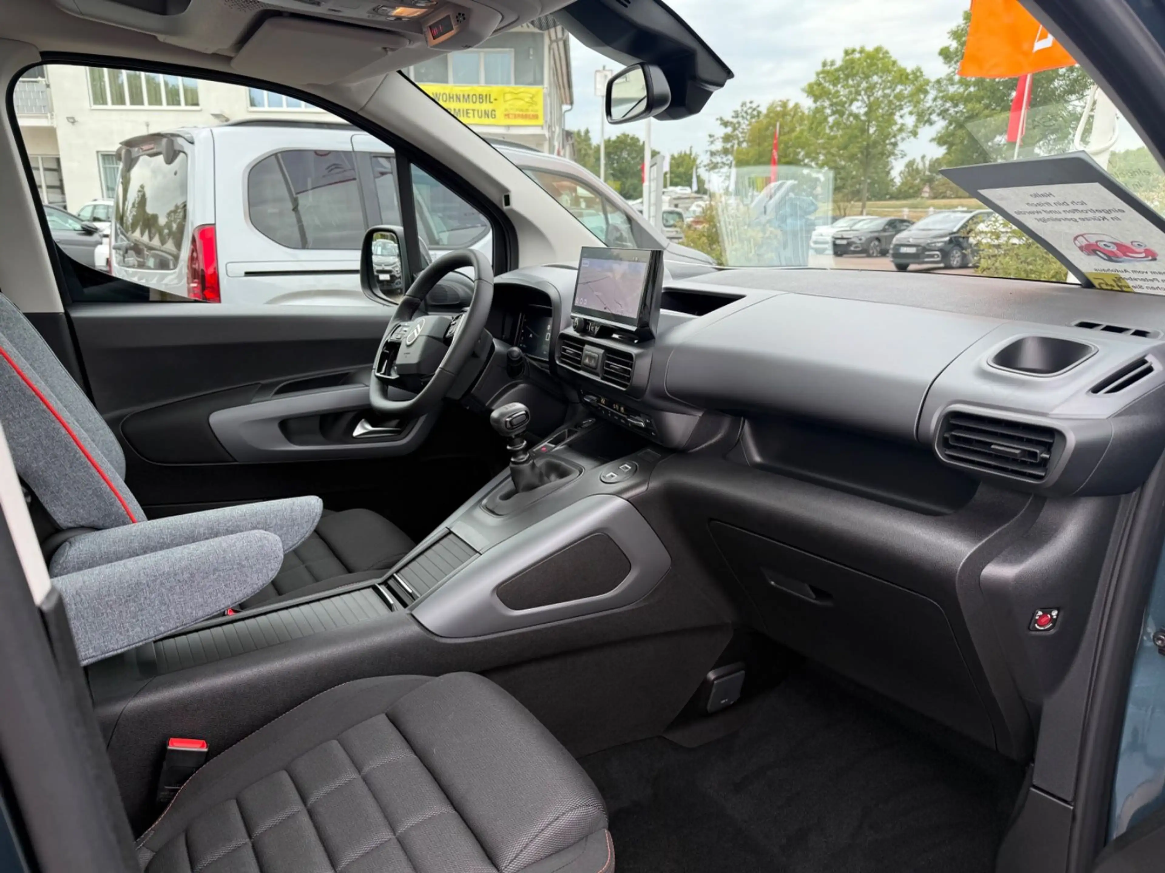 Citroen Berlingo XTR Max M *PANO*SHZ* — photo 13