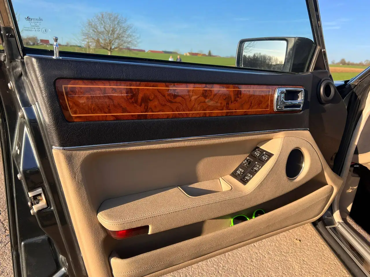 Jaguar XJ 40, foto 11