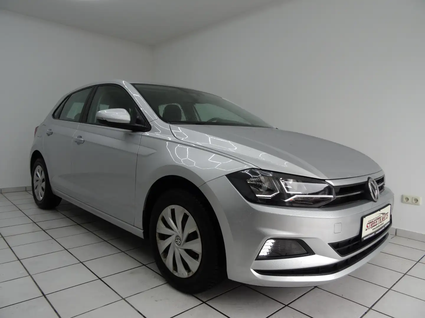 Volkswagen Polo VI Comfortline Klima Bluetooth SH BC PDC Silber - 1