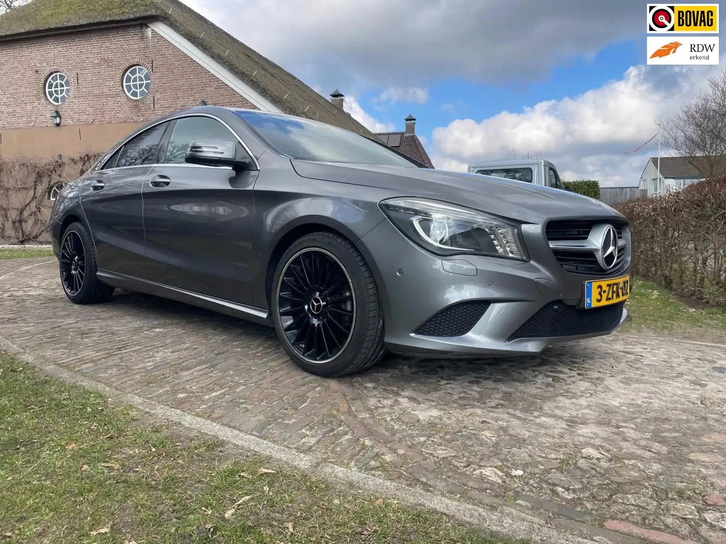 Mercedes-Benz CLA 180 BlueEFF. Lease Edition-Navi-NL auto-1/2 leer-18" L Grijs - 1