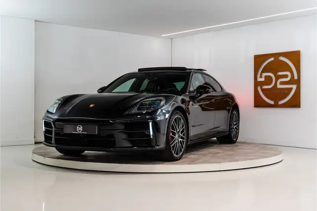 2025 Porsche Panamera in Black for sale