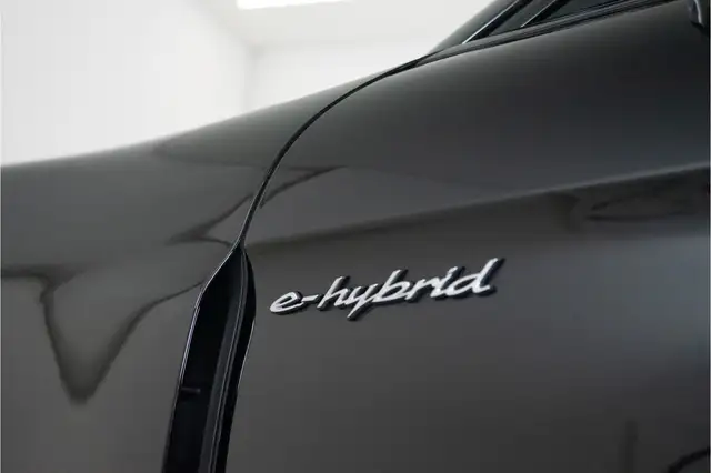 Porsche Panamera view 13