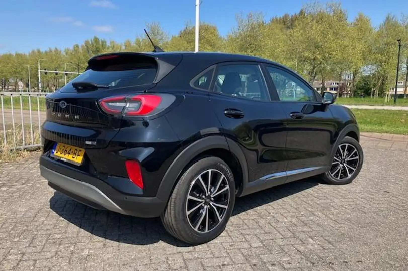 Ford Puma 1.0 EcoBoost 125PK Hybrid Titanium Nero - 2