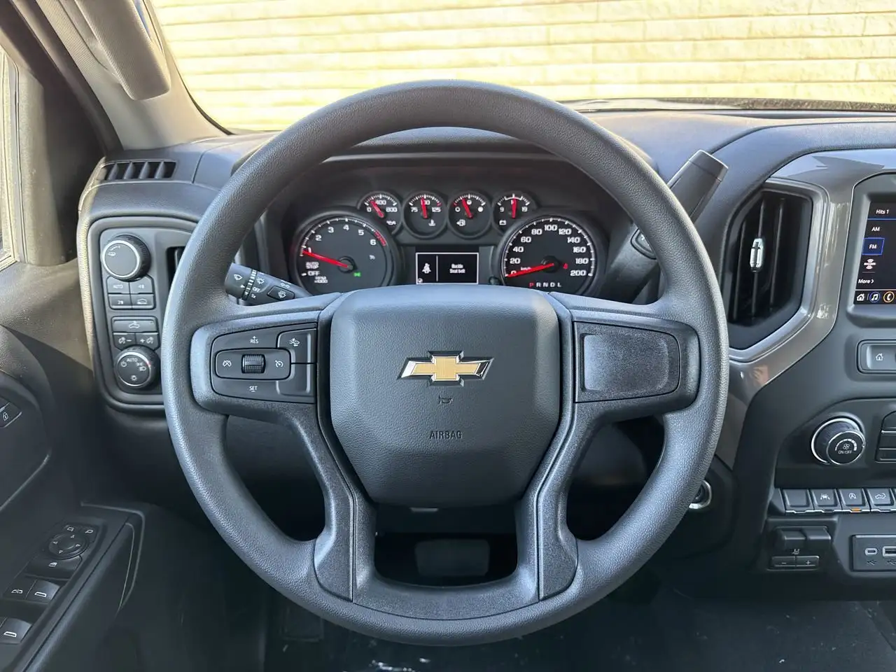 Chevrolet Silverado 1500 снимка Chevrolet Silverado 1500
