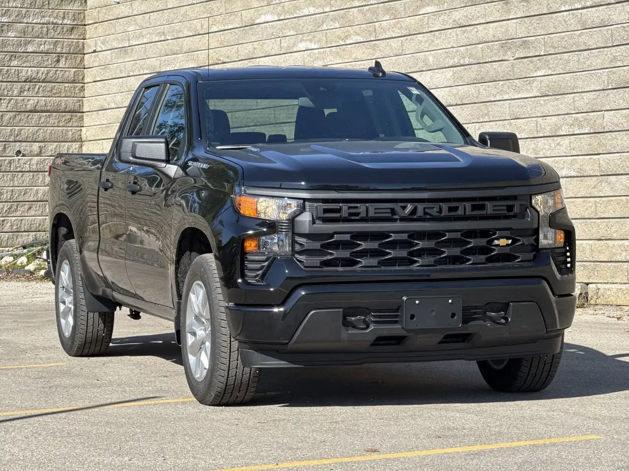 Chevrolet Silverado 1500 снимка Chevrolet Silverado 1500