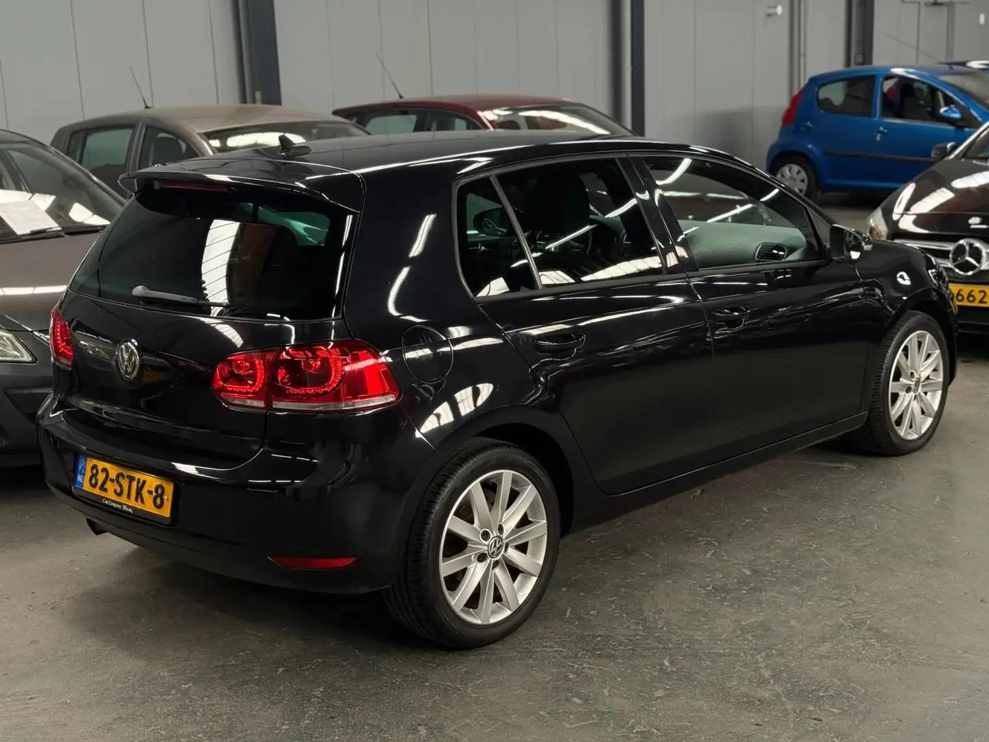 Volkswagen Golf 1.2 TSI Highline BlueMotion 6Bak Nieuwe APK NAP Zwart - 2