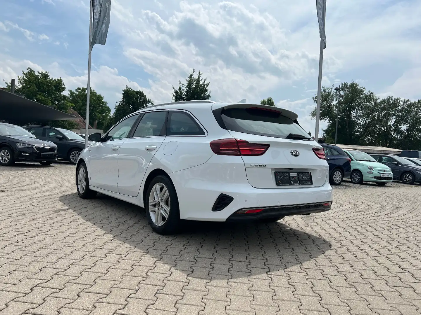 Kia Ceed SW / cee'd SW Ceed Sportswagon 1.4 T-GDI Vision *Navi Kamera* Blanco - 2