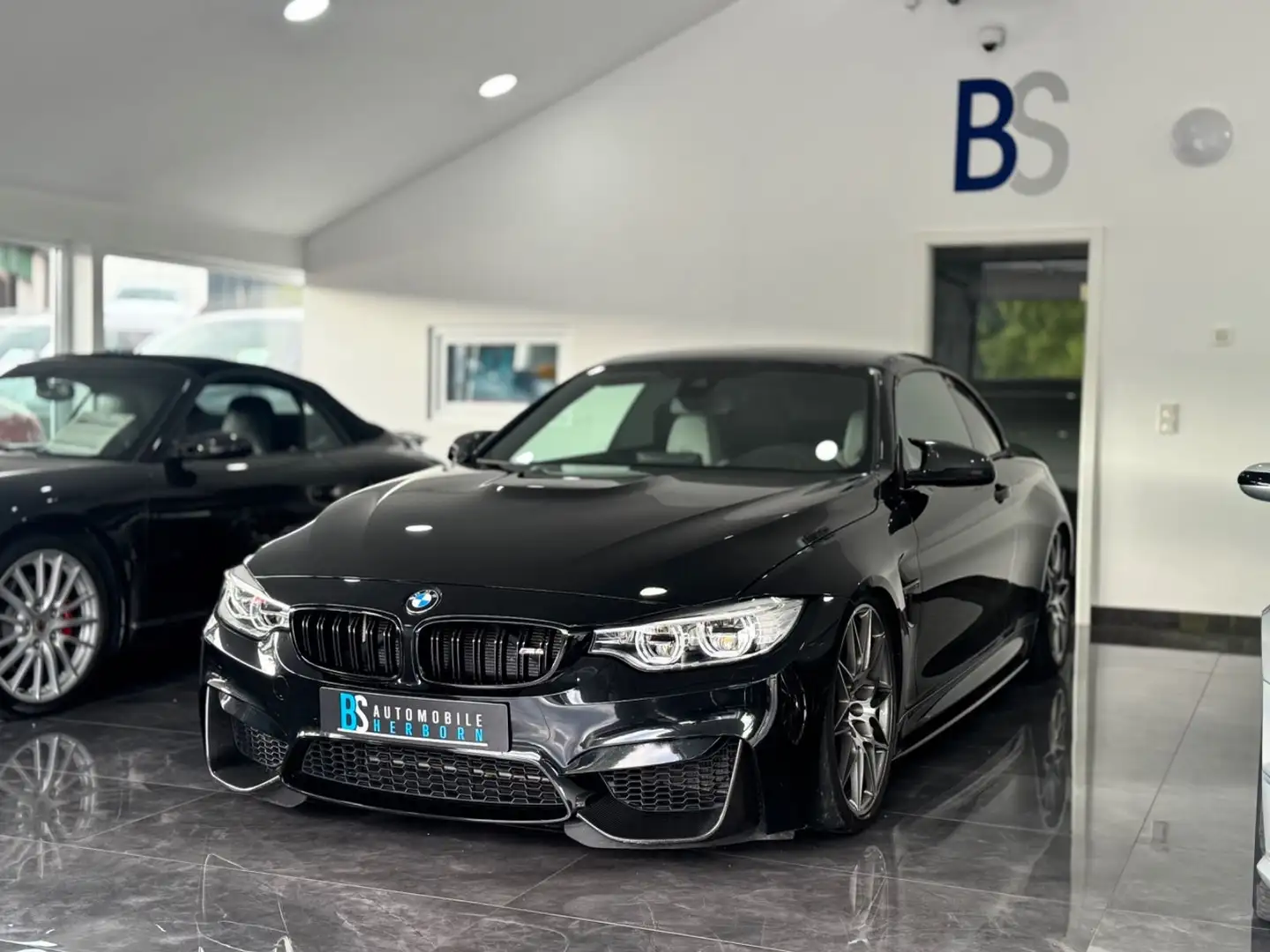 BMW M4 Cabrio/HUD/Memory/CarPlay/Airscarf/GrailAGA Schwarz - 2