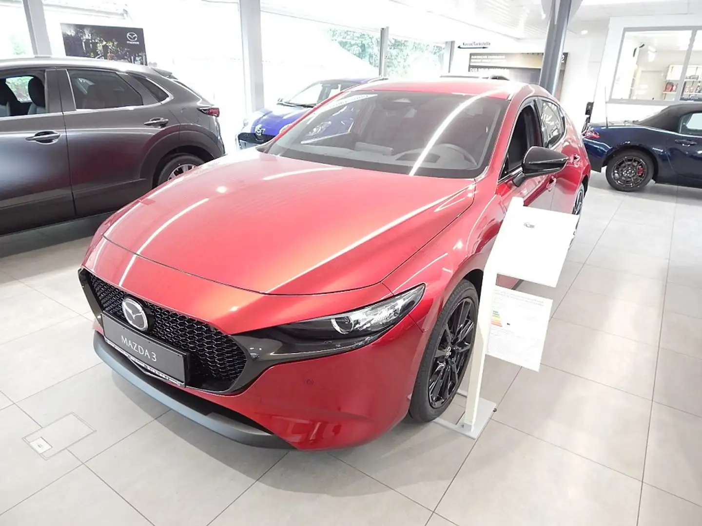 Mazda 3 2.5L e-SKYACTIV G 140ps AT Homura Rood - 1