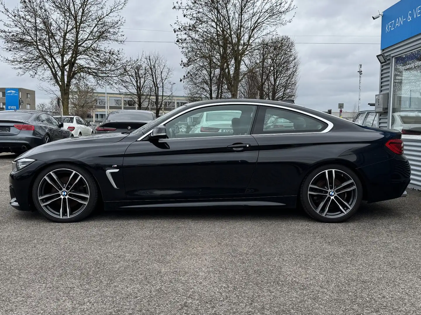 BMW 430 4er Coupe 430 d M Sport LCI*LED*BLACK PANEL*UVM* Schwarz - 2