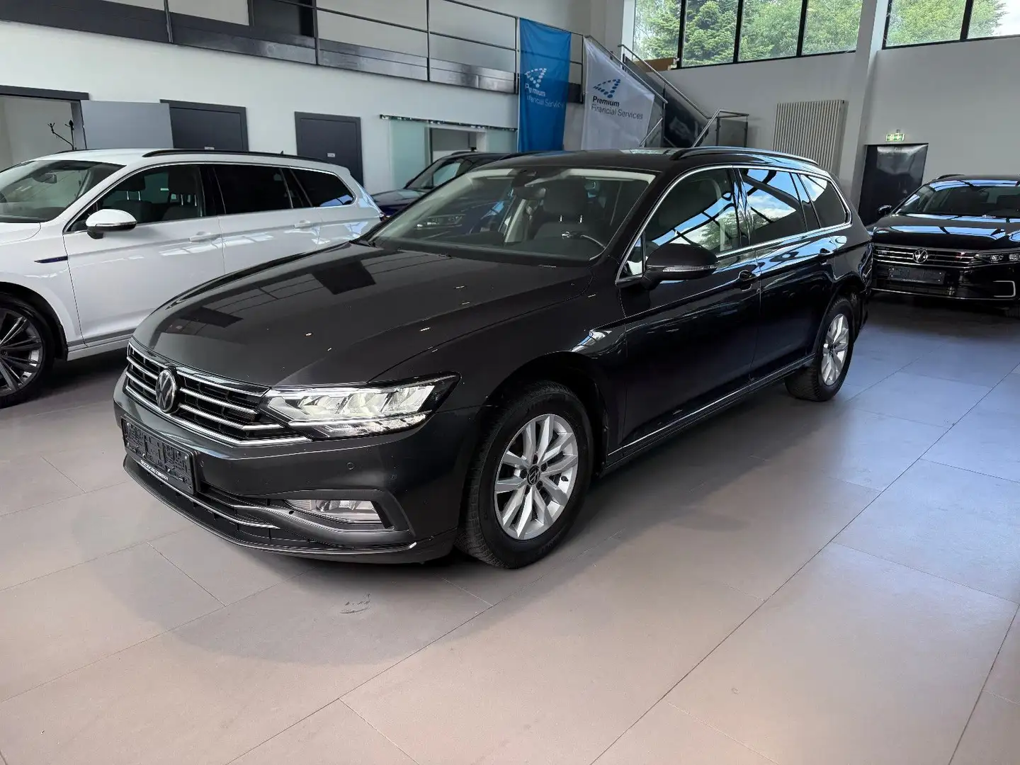Volkswagen Passat Variant Passat Business 1.5 TSI ACT DSG ACC/LED/LANE/AHK Gris - 1