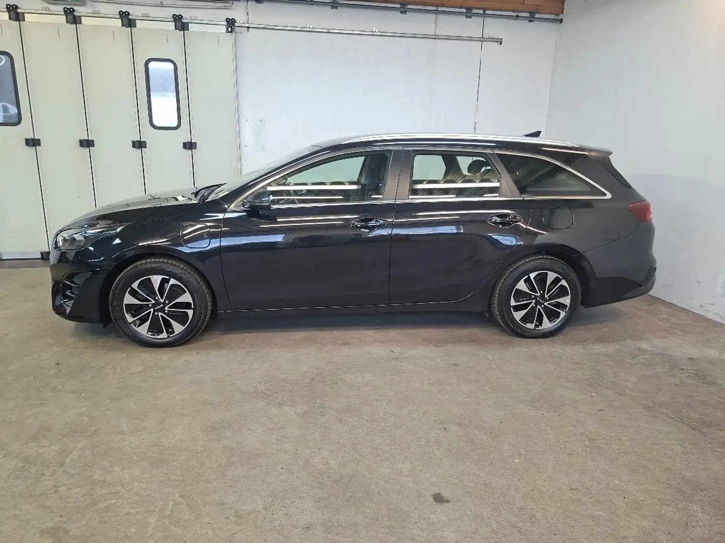 Kia Ceed SW / cee'd SW Ceed 1.6 Plug-in Hybrid Vision, AHK, LED, Kamera Schwarz - 2