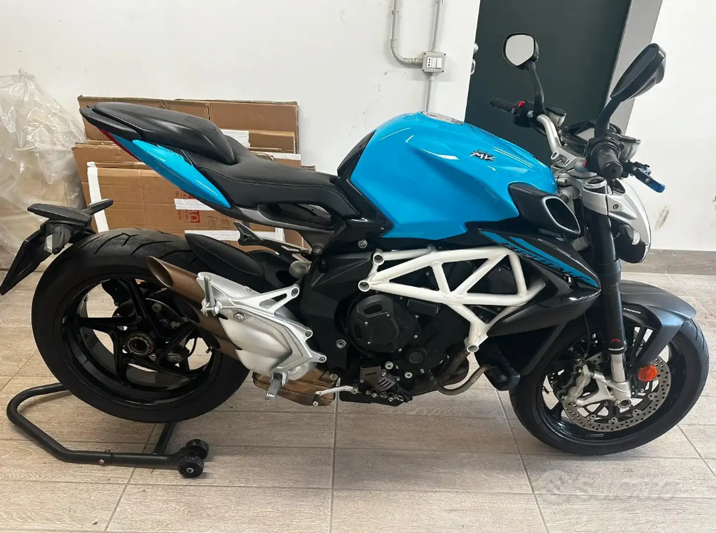 MV Agusta Brutale 800 EAS - ABS - 1