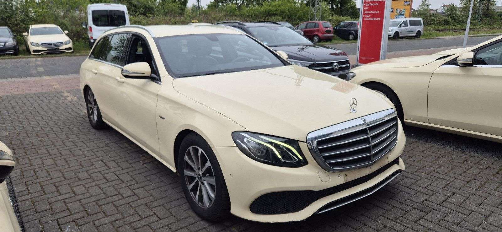 Second hand Mercedes Benz E-Class 200