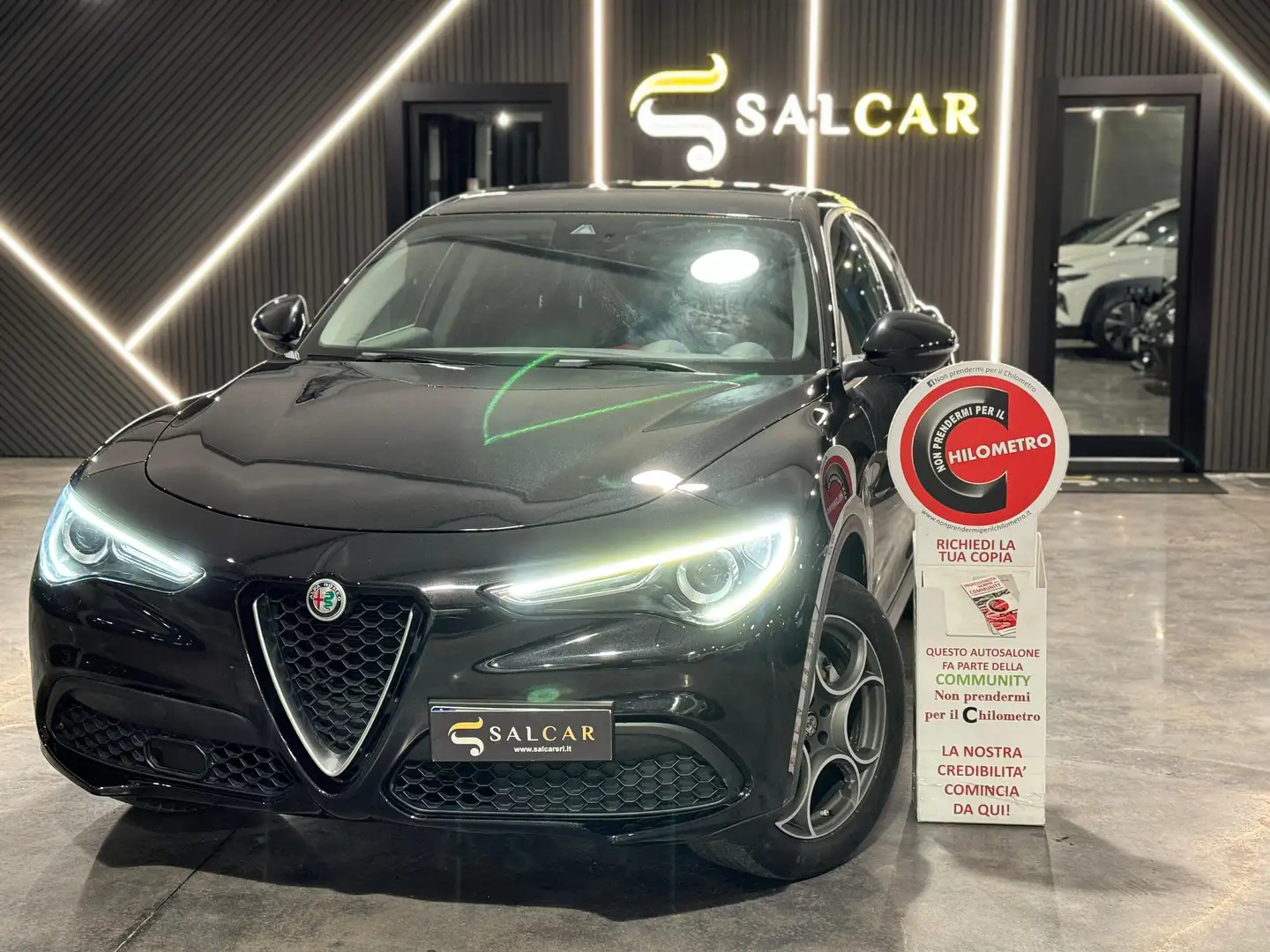 Alfa Romeo Stelvio 2.2 t Sport Tech Q4 190cv 2019 Black - 1