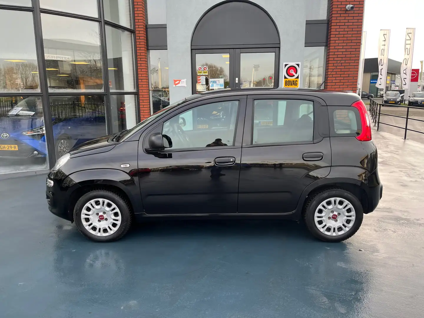 Fiat Panda 1.2 Lounge AIRCO Negro - 2