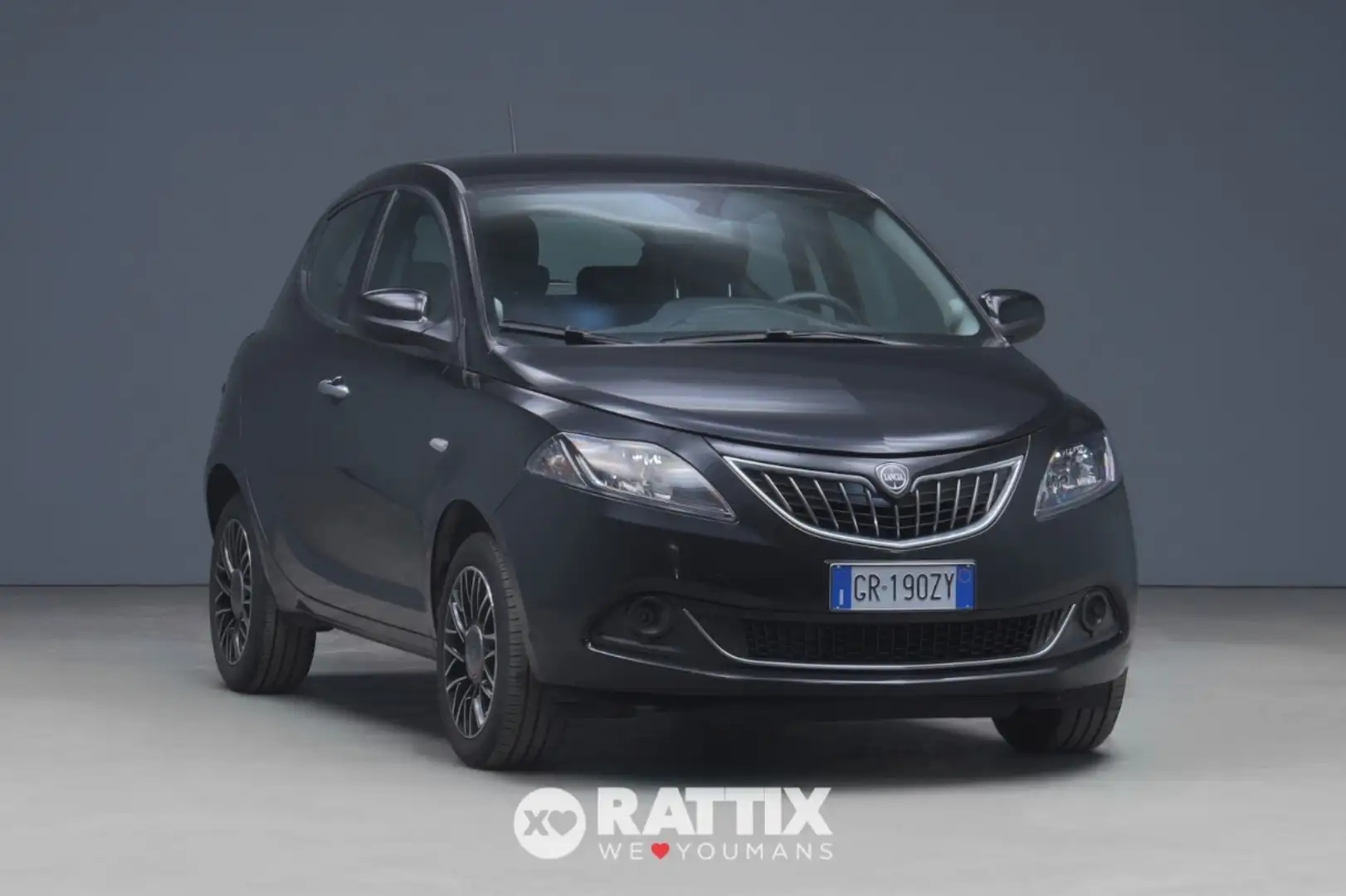 Lancia Ypsilon 1.0 Firefly Hybrid 70CV Platino Schwarz - 1