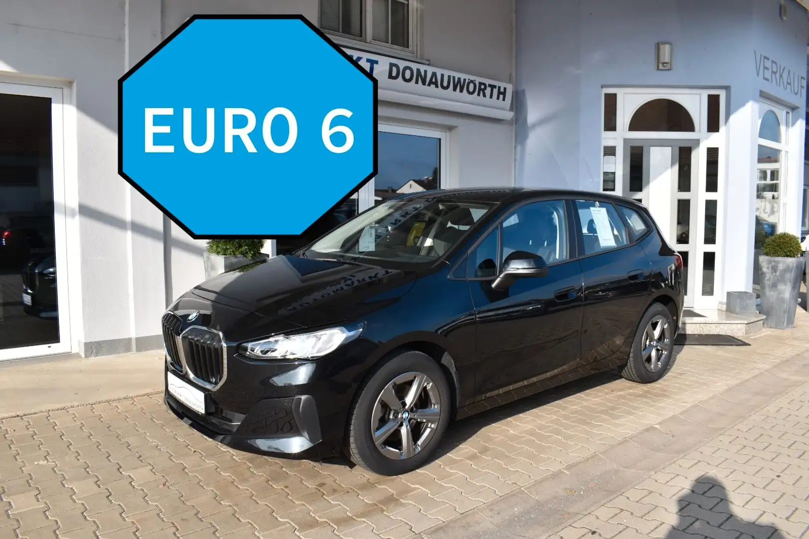 BMW 218 Aut. Navi Leder Sitzhzg LM 17 Zwart - 2