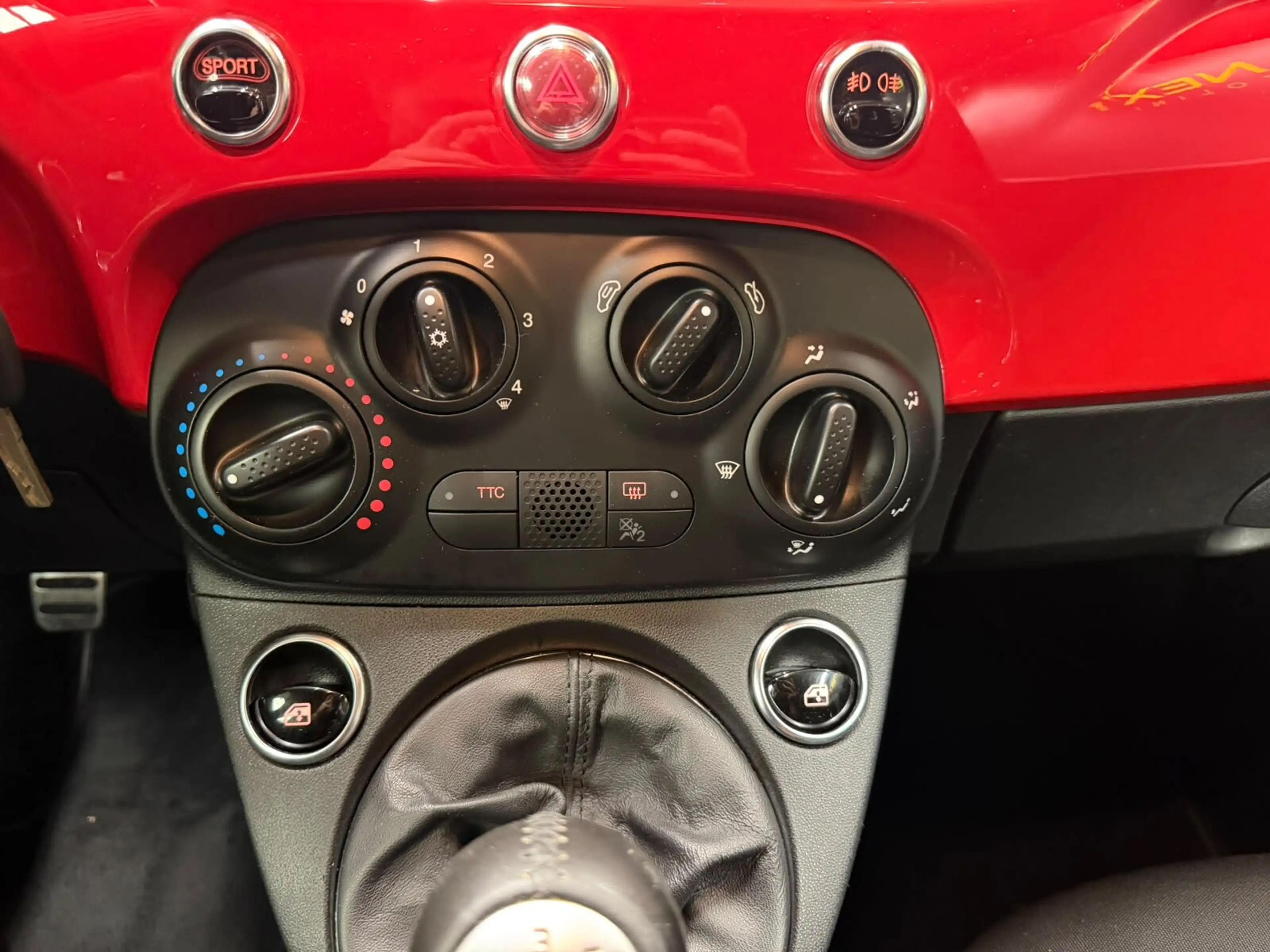 Abarth 595 abarth 595 1.4 Essence Manuelle — photo 12