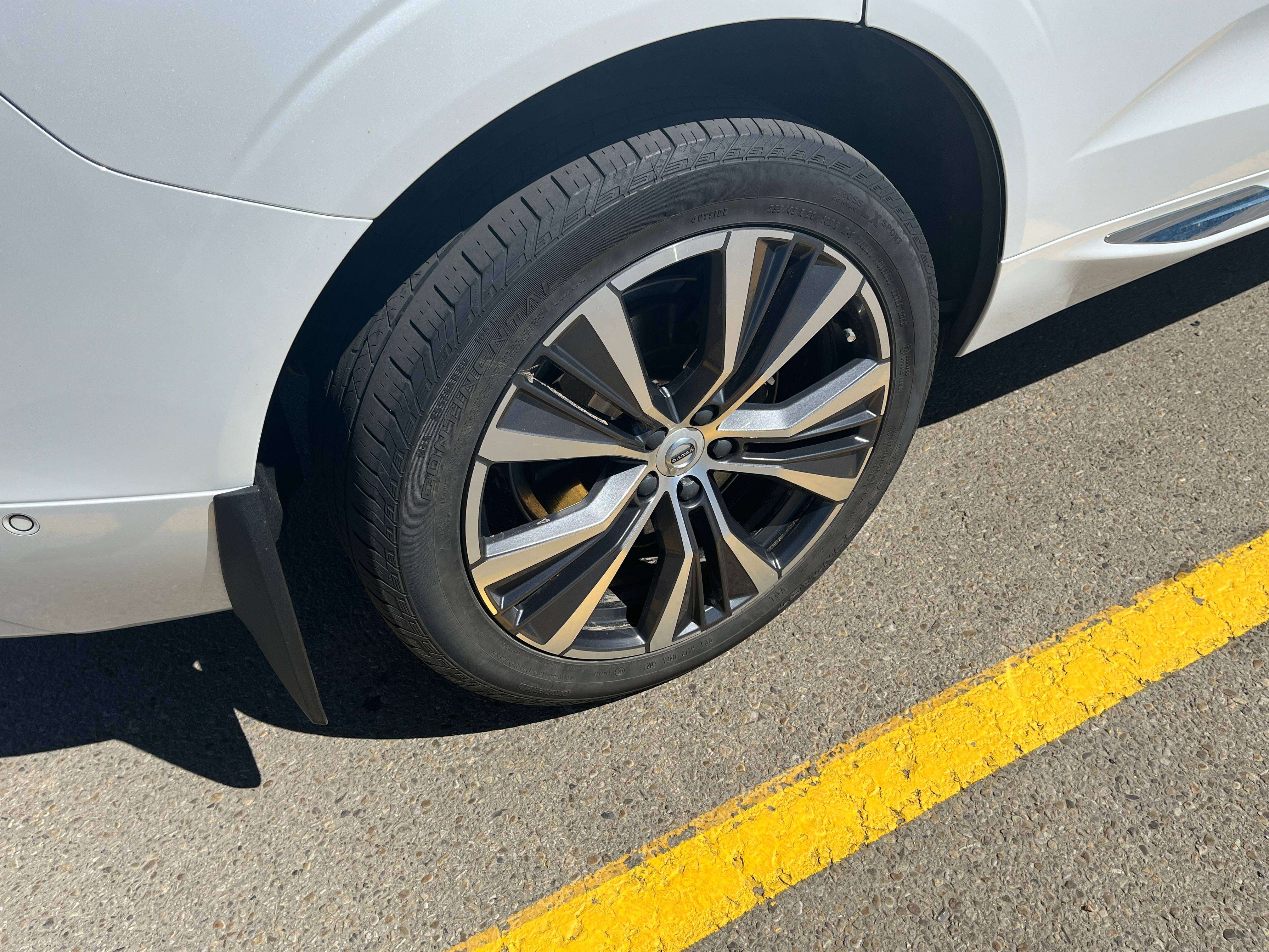 2022 Volvo XC60 Inscription B6 Hybrid Not plugin -Private - NO GST thumb 15