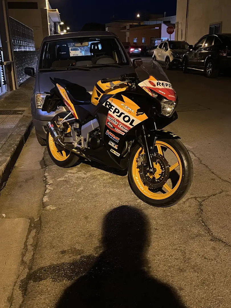 Honda CBR 125 repsol Arancione - 1