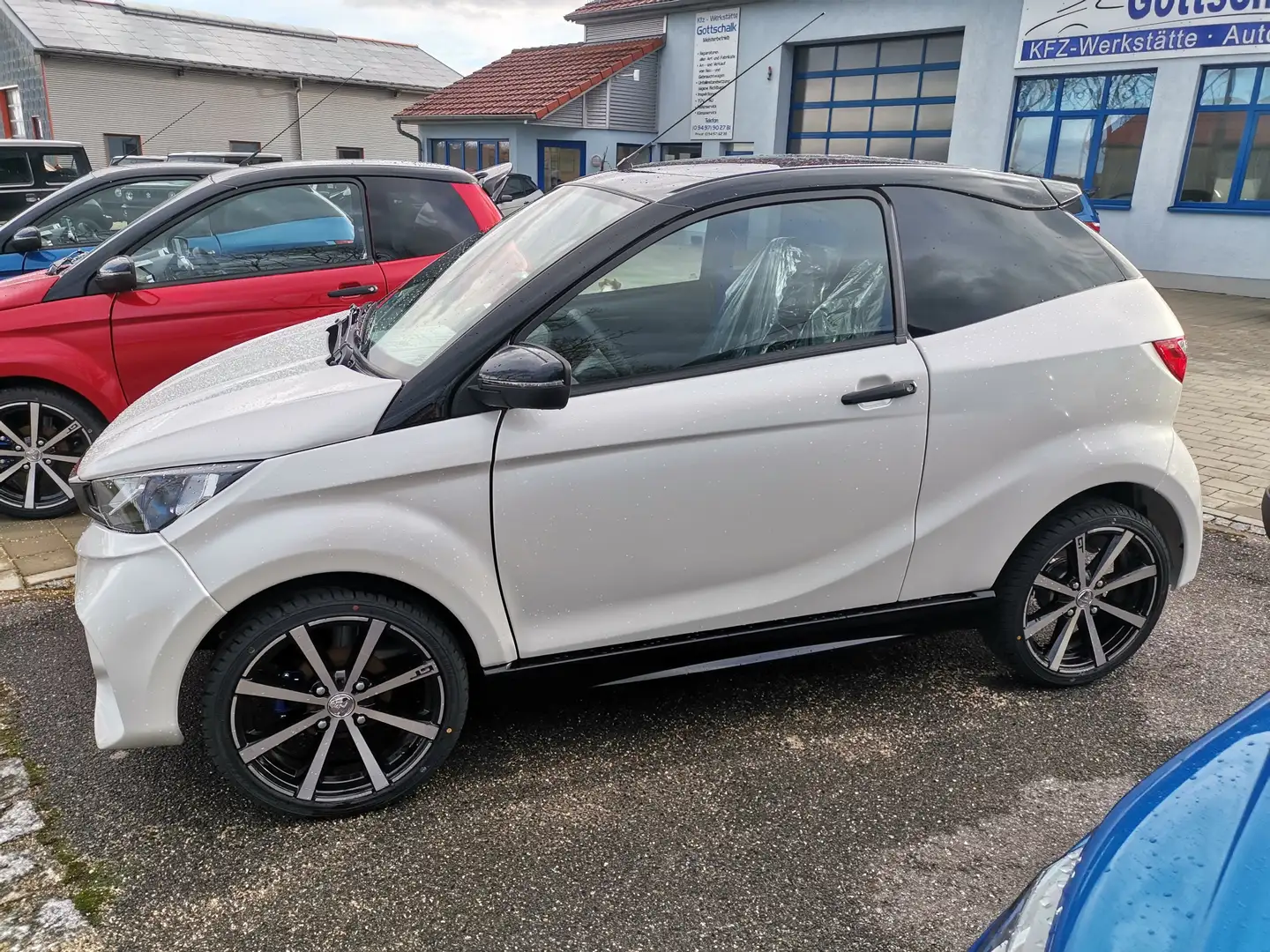 Aixam Coupe GTi *Konzertlautsprecher*ABS*Subwoofer* Weiß - 1