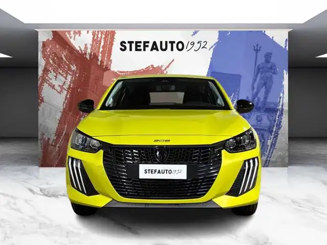 Peugeot 208 view 4