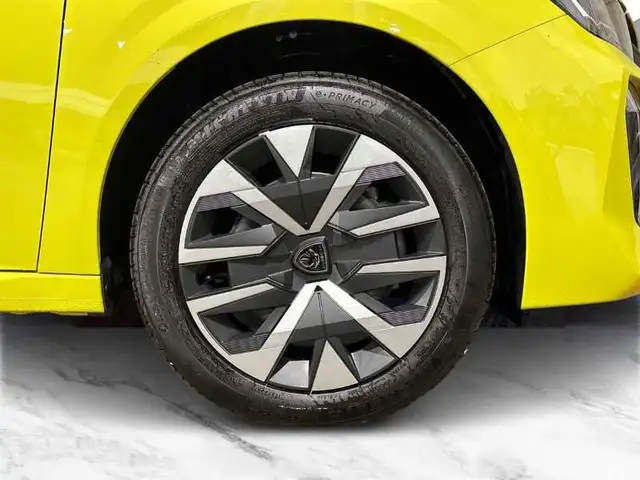 Peugeot 208 view 8
