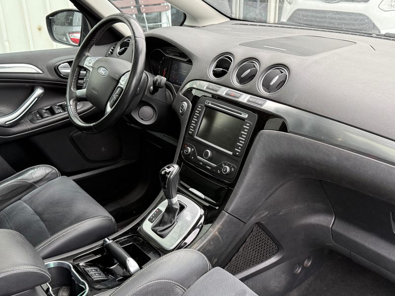 Ford S-Max Titanium Automatik*1.Hand*Gewerbe/Export* — photo 6