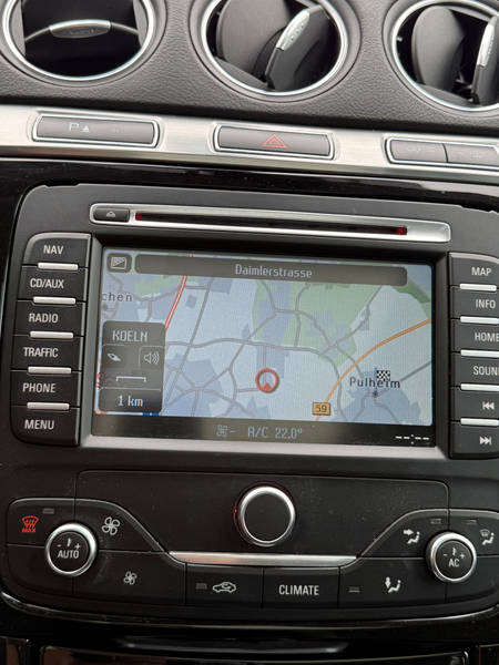 Ford S-Max Titanium Automatik*1.Hand*Gewerbe/Export* — photo 9